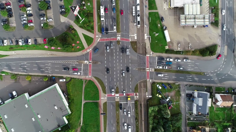 Drohnenaufnahme eines Kreuzungsbereiches aus dem Jenaer Straßennetz 